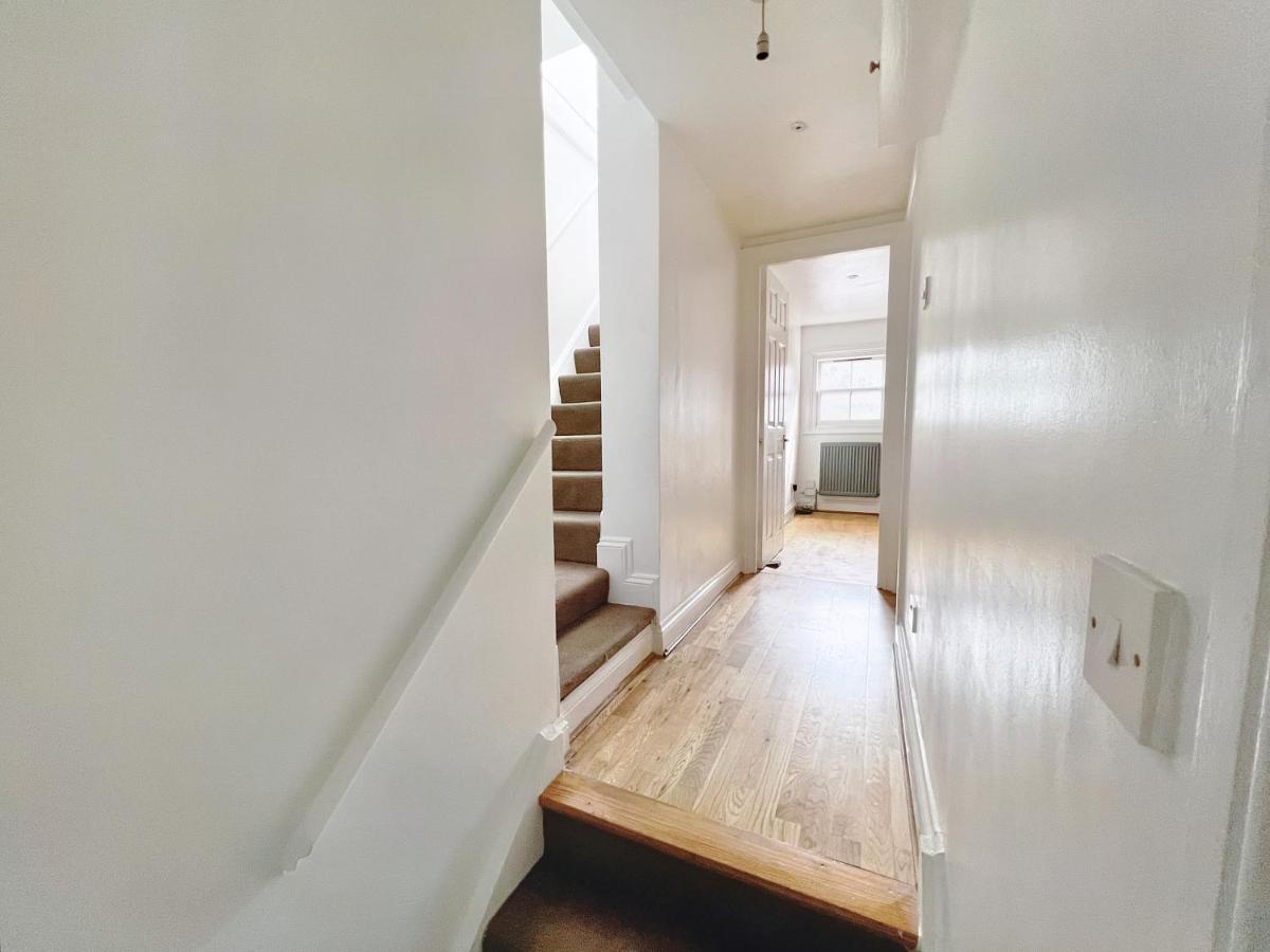 Lovely 2-Bedroom Serviced Apartment Greater Londýn Exteriér fotografie